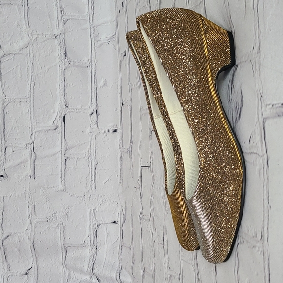Soft Style gold sparkly pumps, 7 - Picture 4 of 10